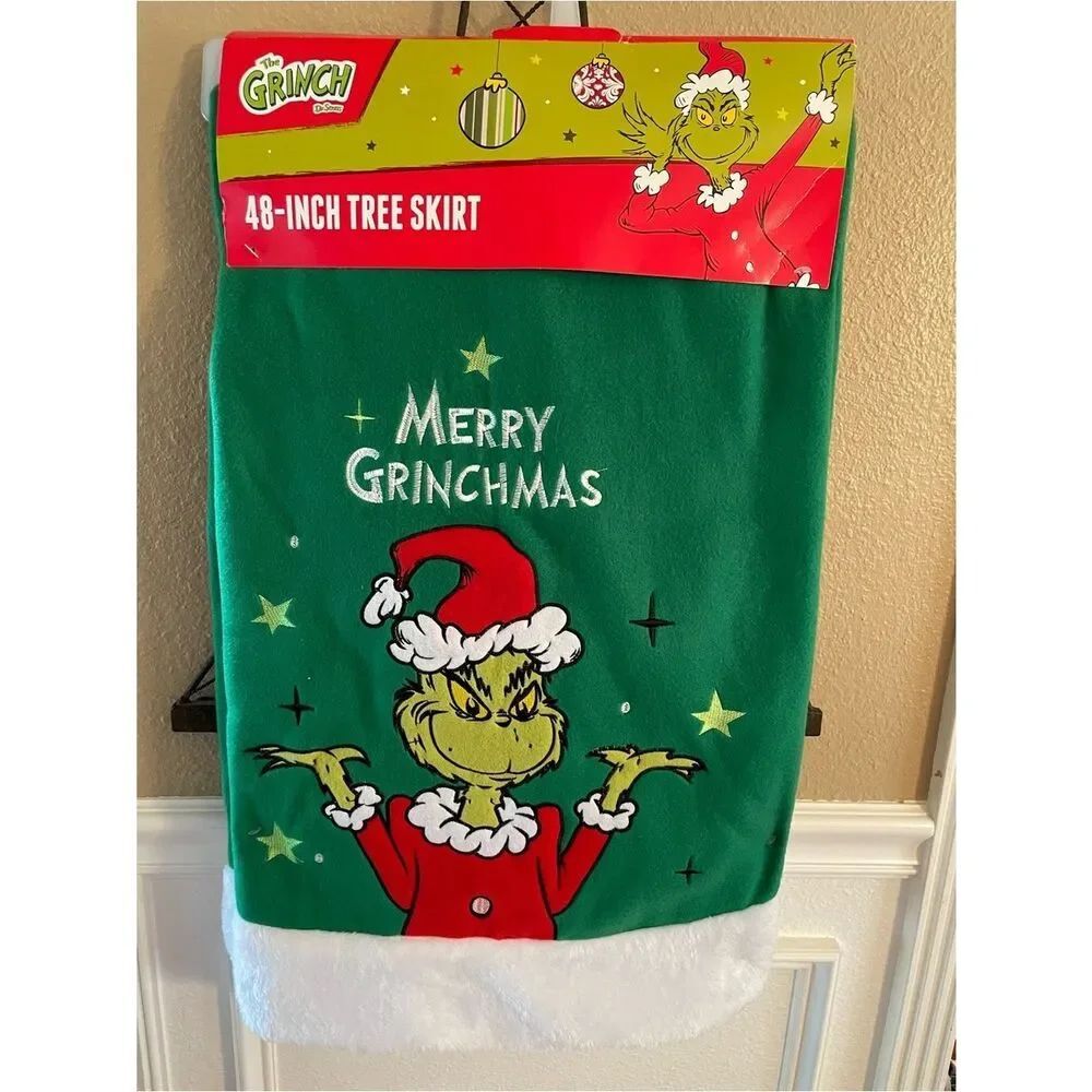 The Grinch "Merry Grinchmas" 48-Inch Green Tree Skirt